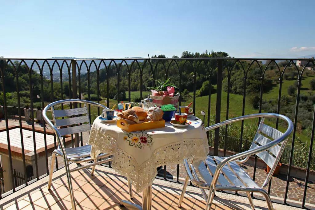 A Casa Di Desideria Hotel Monsampolo Del Tronto Exterior foto